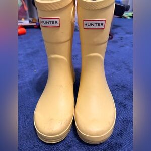 Hunter for target books size 12 kids